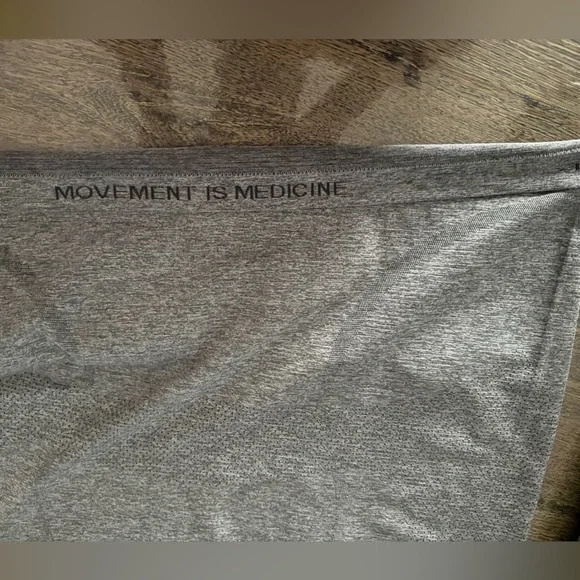 Lululemon Swiftly Tech Racerback‎ 2.0 Slate / White - Picture 4 of 8